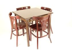 Cafe chaise avec table